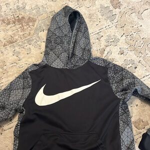 Boys, Used Nike hoodie, Dri-Fit, size M